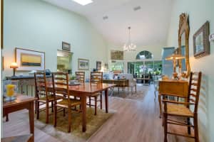 3109 LAKE PARK LN #17, SARASOTA, FL 34231 Sold 07/14/22