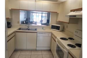 4525 46TH AVE W #202, BRADENTON, FL 34210 Sold 06/01/23