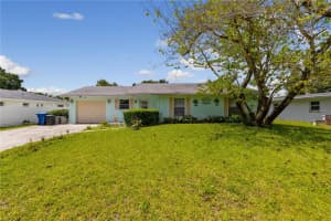 3866 SAN LUIS DR, SARASOTA, FL 34235 Sold 09/20/22