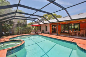 2447 Wood Oak Dr, Sarasota, FL 34232, Sold 06/27/22