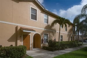 3693 Parkridge Cir, Sarasota, FL 34243, Sold 06/30/22