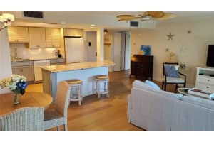 1102 BENJAMIN FRANKLIN DRIVE, SARASOTA, FL 34236 Sold 10/23/23