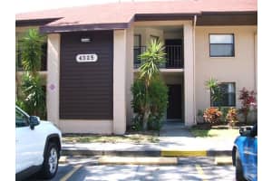 4325 46TH AVE W #102, BRADENTON, FL 34210 Sold 09/22/22
