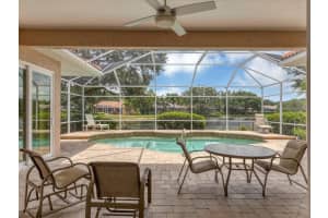 4915 OLD OAKLEAF DR, SARASOTA, FL 34233 Sold 09/06/22