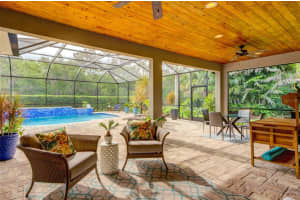 8204 LARKSPUR CIR, SARASOTA, FL 34241 Sold 09/16/22