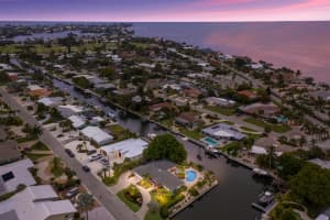 603 EMERALD LN, HOLMES BEACH, FL 34217 Sold 07/18/22