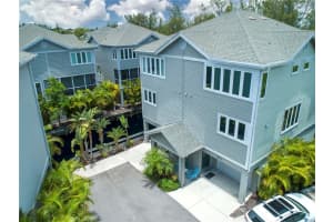 513 FOREST WAY, LONGBOAT KEY, FL 34228 Sold 07/14/22
