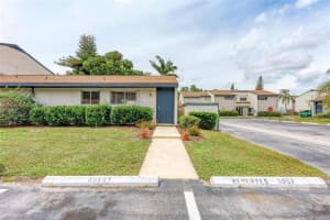 6852 WHITMAN CT #6852, SARASOTA, FL 34243 Sold 07/14/22