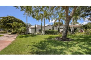 319 BIRD KEY DR, SARASOTA, FL 34236 Sold 09/19/22