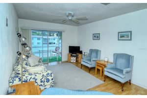 2041 SUNSET DR #E32, BRADENTON, FL 34207 Sold 07/28/22