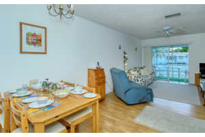 2041 SUNSET DR #E32, BRADENTON, FL 34207 Sold 07/28/22