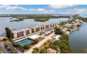 8897 MIDNIGHT PASS RD #104, SARASOTA, FL 34242 Sold 10/11/22