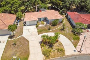 3327 SHEFFIELD CIR, SARASOTA, FL 34239 Sold 08/10/22
