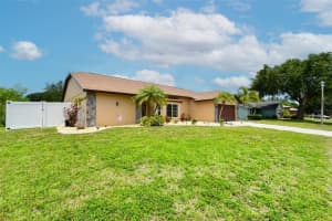 4648 32ND CT E, BRADENTON, FL 34203 Sold 08/03/22