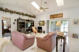 3811 78TH AVENUE CIR E, SARASOTA, FL 34243 Sold 07/14/22