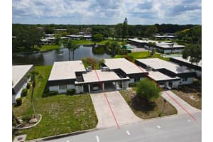 3933 GLEN OAKS DR E #48, SARASOTA, FL 34232 Sold 08/31/22