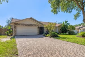 4665 31ST CT E, BRADENTON, FL 34203 Sold 07/28/22
