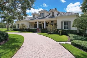 3117 FOUNDERS CLUB DR, SARASOTA, FL 34240 Sold 08/31/22