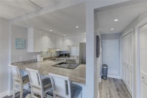 6157 MIDNIGHT PASS RD #E35, SARASOTA, FL 34242 Sold 08/18/22