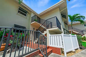 4660 Ocean Blvd, Siesta Key, FL 34242, Sold 06/27/22