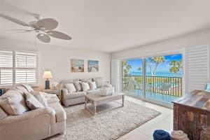 4660 Ocean Blvd, Siesta Key, FL 34242, Sold 06/27/22