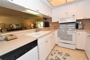 2307 BENEVA TER #2307, SARASOTA, FL 34232 Sold 08/22/22