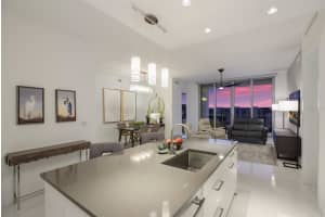 111 S PINEAPPLE AVE #1018, SARASOTA, FL 34236 Sold 12/09/22