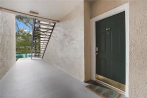 5160 NORTHRIDGE RD #107, SARASOTA, FL 34238 Sold 07/15/22
