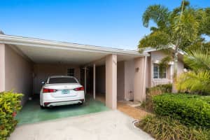 3215 Brockton Ln, Sarasota, FL 34239, Sold 06/28/22