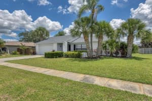 6659 EASTON DR, SARASOTA, FL 34238 Sold 07/29/22