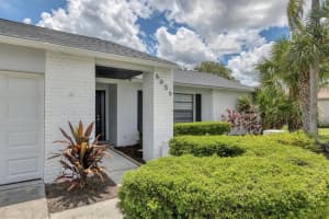 6659 EASTON DR, SARASOTA, FL 34238 Sold 07/29/22