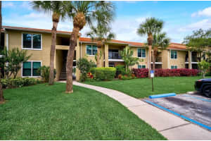4045 CROCKERS LAKE BLVD #24, SARASOTA, FL 34238 Sold 08/15/22