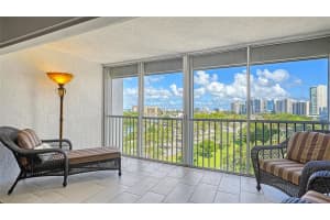 435 S GULFSTREAM AVE #804, SARASOTA, FL 34236 Sold 08/18/22