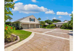3752 CASEY KEY RD, NOKOMIS, FL 34275 Sold 10/05/22