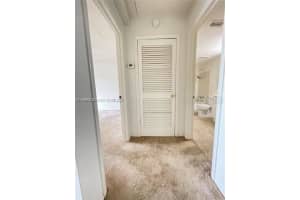 2866 Somerset Park Dr, Tampa, FL 33613, Sold 07/08/22