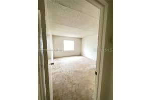 2866 Somerset Park Dr, Tampa, FL 33613, Sold 07/08/22