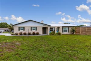 1347 GEORGETOWNE CIR, SARASOTA, FL 34232 Sold 01/27/23