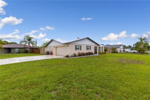 1347 GEORGETOWNE CIR, SARASOTA, FL 34232 Sold 01/27/23
