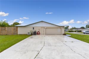 1347 GEORGETOWNE CIR, SARASOTA, FL 34232 Sold 01/27/23