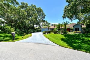 6327 RAVENWOOD WAY, SARASOTA, FL 34243 Sold 08/08/22