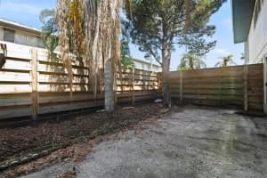 1044 LONGFELLOW CIR #1044, SARASOTA, FL 34243 Sold 09/23/22