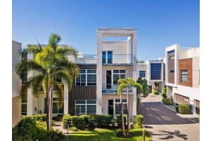 236 COSMOPOLITAN CT, SARASOTA, FL 34236 Sold 08/25/22