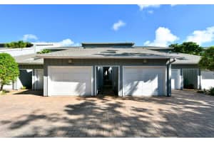 1271 DOCKSIDE PL #215, SARASOTA, FL 34242 Sold 09/01/22