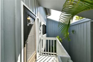 1271 DOCKSIDE PL #215, SARASOTA, FL 34242 Sold 09/01/22
