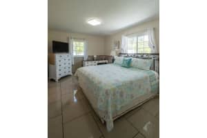 2140 PINEHURST STREET, SARASOTA, FL 34231 - MLS#MFRA4538270