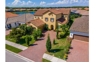 4719 TOBERMORY WAY, LAKEWOOD RANCH, FL 34211 Sold 03/09/23