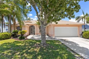 4215 FAIRFAX DR E, BRADENTON, FL 34203 Sold 07/15/22