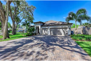 2105 SYLVAN LEA DR, SARASOTA, FL 34240 Sold 08/12/22