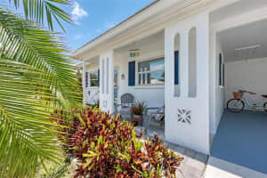 613 SPANISH DR N, LONGBOAT KEY, FL 34228 Sold 08/22/22