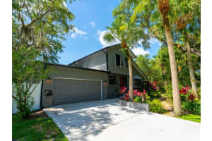 4640 FRIAR TUCK LN, SARASOTA, FL 34232 Sold 09/15/22